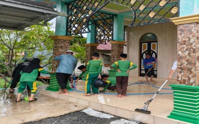 Tindak Lanjuti Edaran Geber BBM 2026, MIN 19 HSU Bersih-Bersih Dua Langgar Sekaligus