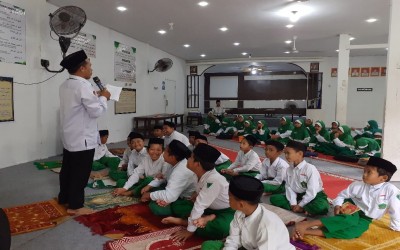 MIN 19 HSU Sambut Nisfu Sya’ban dengan Pengenalan Amaliah kepada Peserta Didik